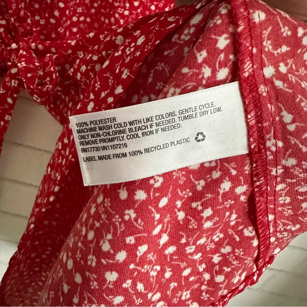 ISABEL Maternity by Ingrid + Isabel Red Flowered Side Tie Long Sleeve Top - Picture 11 of 11